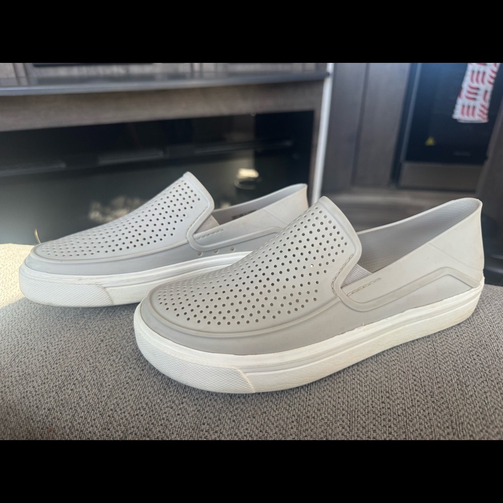 CROCS slip on ladies 8